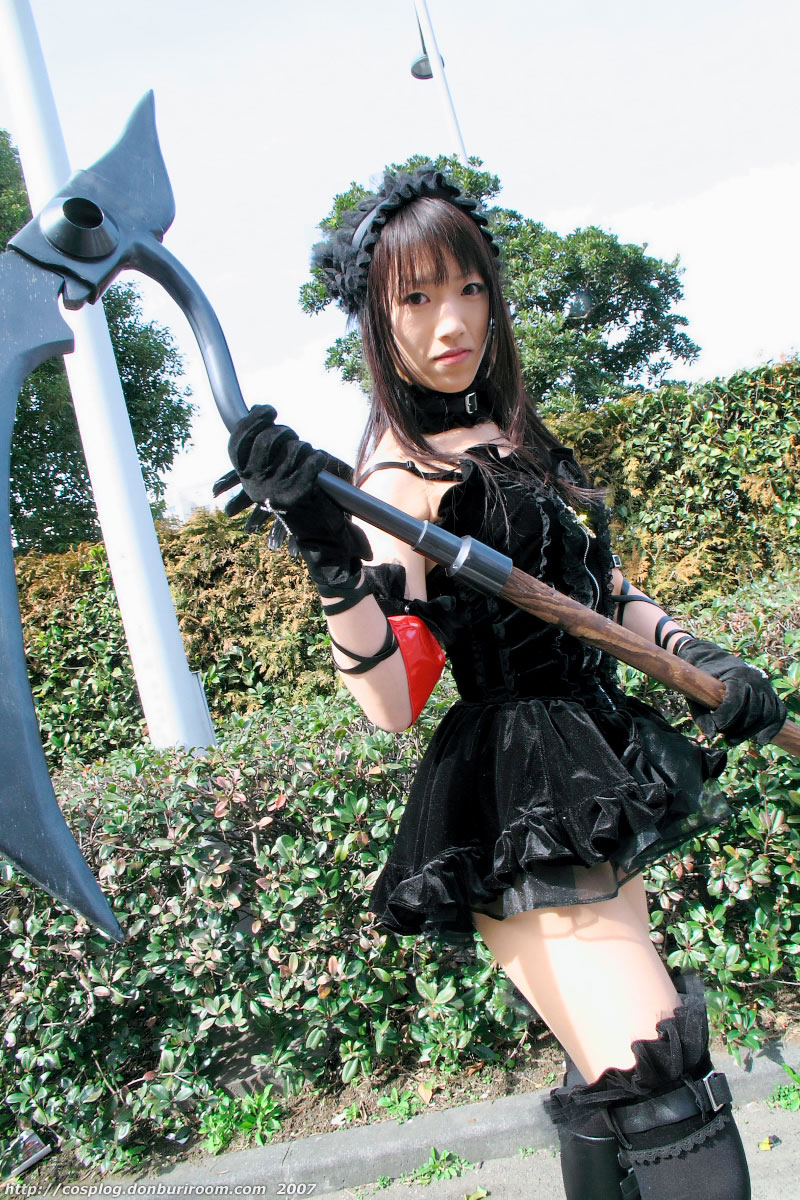 suzuyuki kaho, morte (vispo), vispo original, highres, photo (medium), tagme, 1girl, 2007, armband, asian, bare shoulders, belt, black dress, black gloves, black thighhighs, boots, cosplay, cross, dress, dutch angle, female focus, frills, gloves, gothic lolita, hairband, hedge, japanese (nationality), lamppost, lolita fashion, lolita hairband, looking at viewer, outdoors, scythe, short dress, sky, solo, standing, thighhighs, tree, watermark, weapon, web address, wings, zettai ryouiki