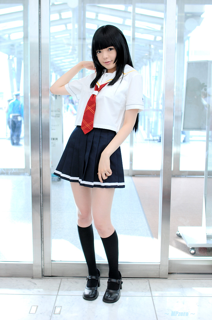 namada, futami eriko, kimi kiss, photo (medium), 1girl, asian, black hair, black shoes, blunt bangs, breasts, contrapposto, cosplay, eyeliner, female focus, full body, futami eriko (cosplay), indoors, kneehighs, long hair, looking at viewer, makeup, mary janes, miniskirt, pleated skirt, school uniform, serafuku, shoes, skirt, small breasts, socks, solo, standing