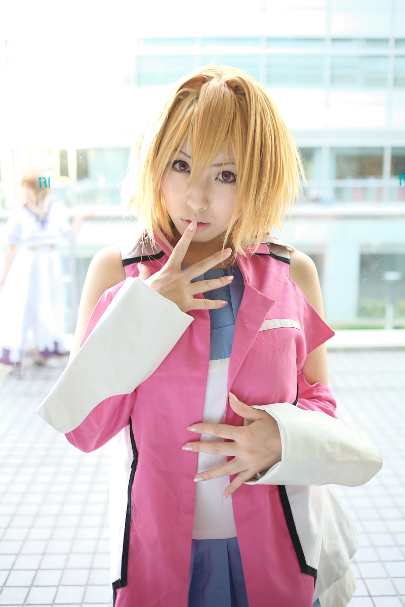 stellar loussier, gundam, gundam seed, gundam seed destiny, highres, photo (medium), source request, blonde hair, cosplay, stellar loussier (cosplay), tsukiichi