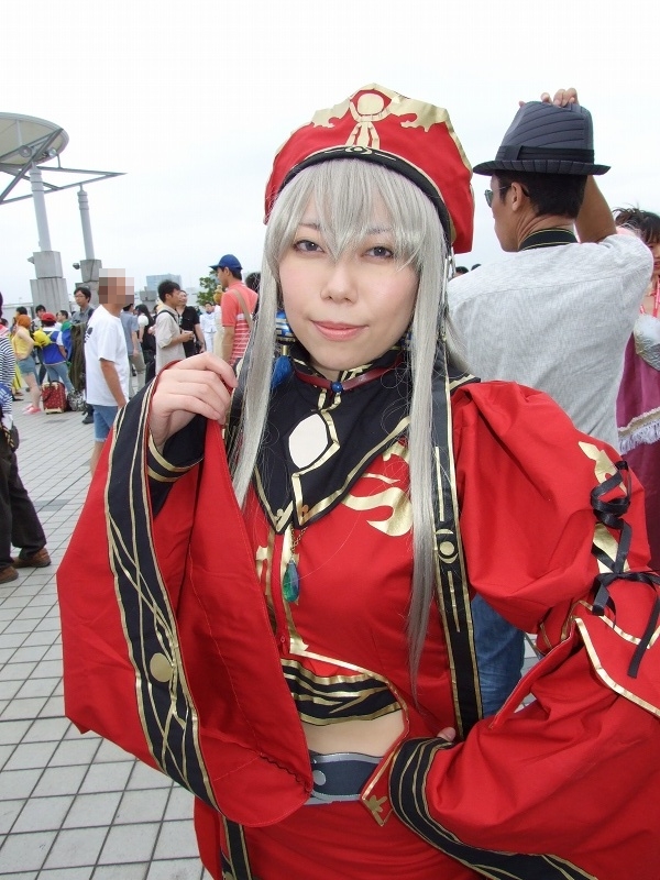 kurea, atelier judie the alchemist of gramnad, silver hair, photo (medium), cosplay, judie, midriff