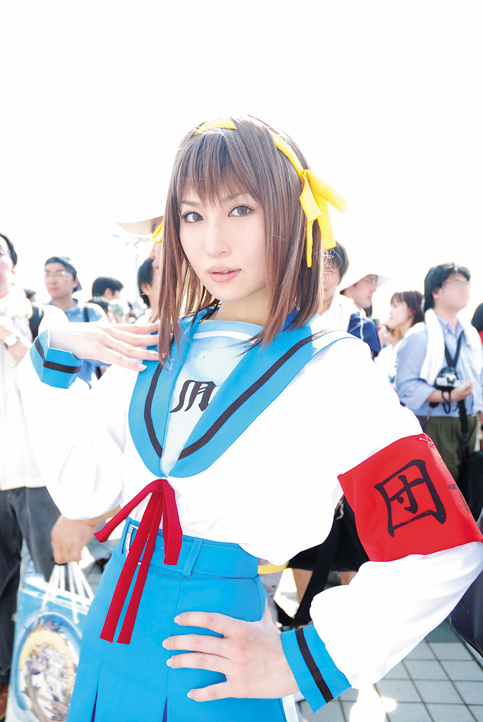 suzumiya haruhi, suzumiya haruhi no yuuutsu, highres, photo (medium), armband, cosplay, hair ribbon, kamijou yuzuru, ribbon, sailor, school uniform, serafuku
