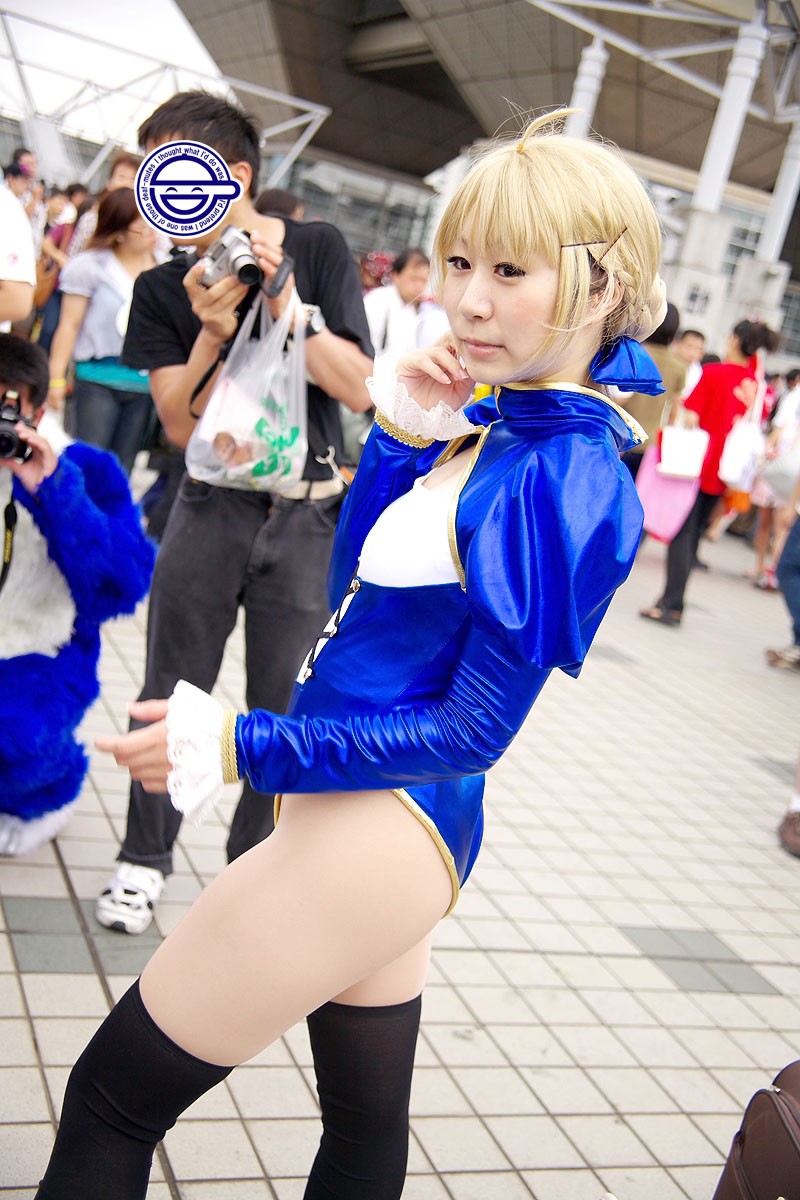 artoria pendragon (fate), kirekawa saku (model), saber (fate), fate/stay night, fate (series), highres, photo (medium), blonde hair, bow, braid, cosplay, hair bow, thighhighs