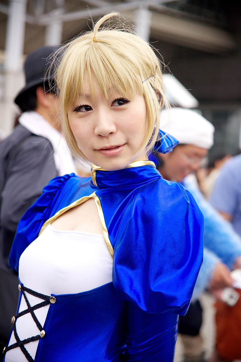 artoria pendragon (fate), kirekawa saku (model), saber (fate), fate/stay night, fate (series), highres, photo (medium), blonde hair, bow, braid, cosplay, hair bow