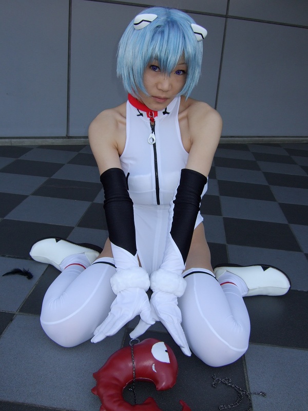 kagura gyokuto, ayanami rei, sandalphon (evangelion), neon genesis evangelion, photo (medium), 1girl, asian, ayanami rei (cosplay), blue hair, cosplay, female focus, indoors, looking at viewer, mecha pilot suit, plugsuit (evangelion), solo, stuffed animal, stuffed toy, thighhighs