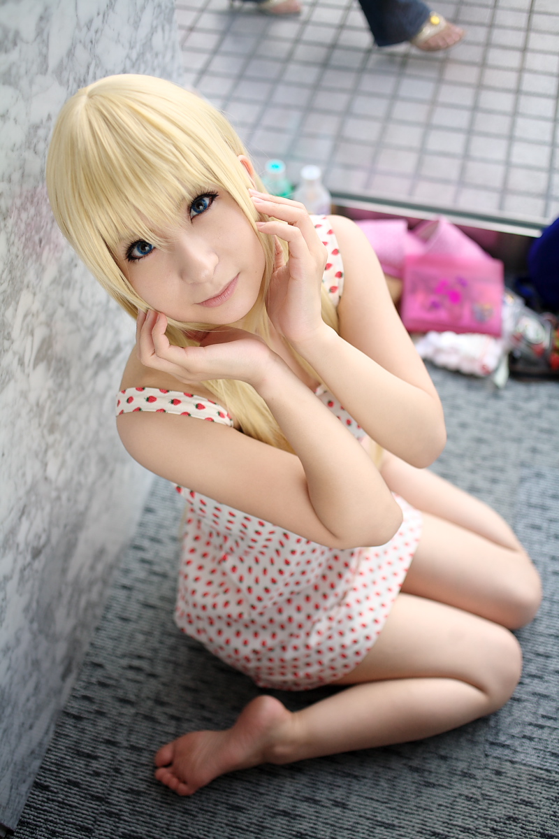 ana coppola, ichigo mashimaro, highres, photo (medium), amamiya laiko, blonde hair, cosplay, dress, strawberry pattern