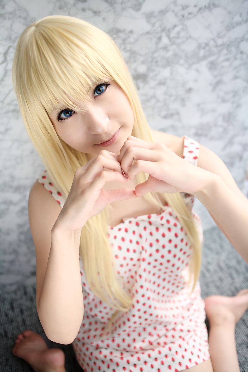 ana coppola, ichigo mashimaro, highres, photo (medium), amamiya laiko, blonde hair, cosplay, dress, strawberry pattern