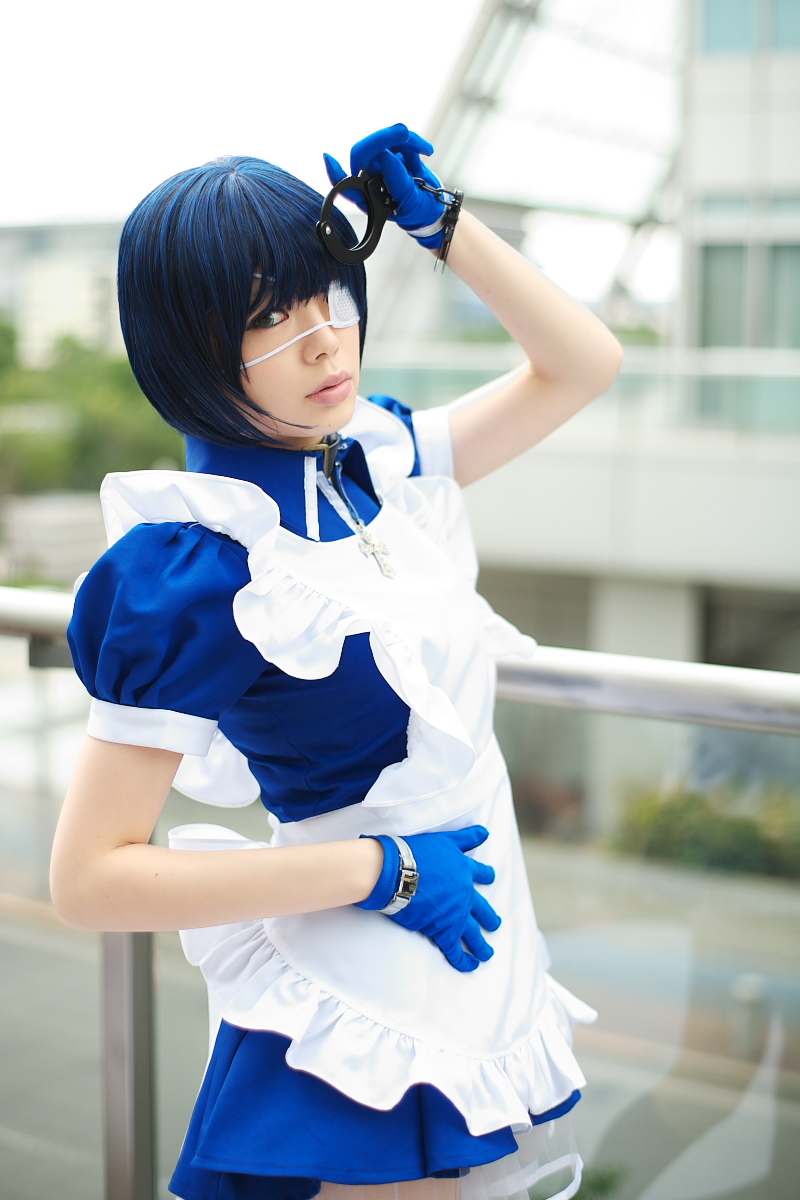 namada, ryomou shimei, ikkitousen, highres, photo (medium), 1girl, apron, asian, blue eyes, blue gloves, blue hair, boots, collar, color contacts, cosplay, cross, cuffs, eyepatch, female focus, gloves, handcuffs, kneehighs, looking at viewer, maid, maid apron, outdoors, puffy short sleeves, puffy sleeves, ryomou shimei (cosplay), short sleeves, socks, solo, standing