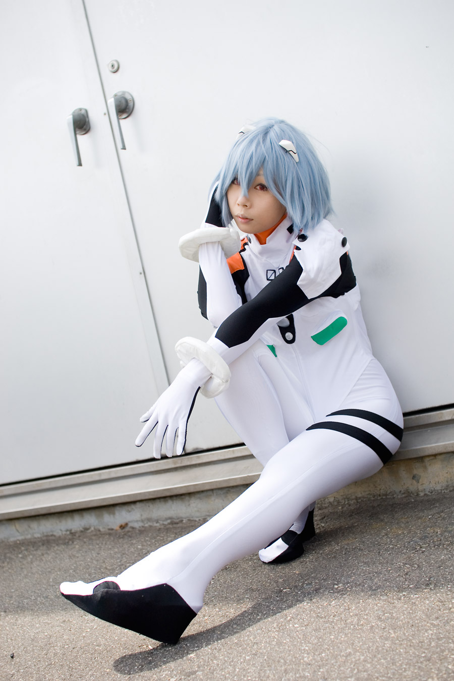 ayanami rei, katsuragi ebino, neon genesis evangelion, highres, photo (medium), blue hair, cosplay, mecha pilot suit, plugsuit (evangelion)