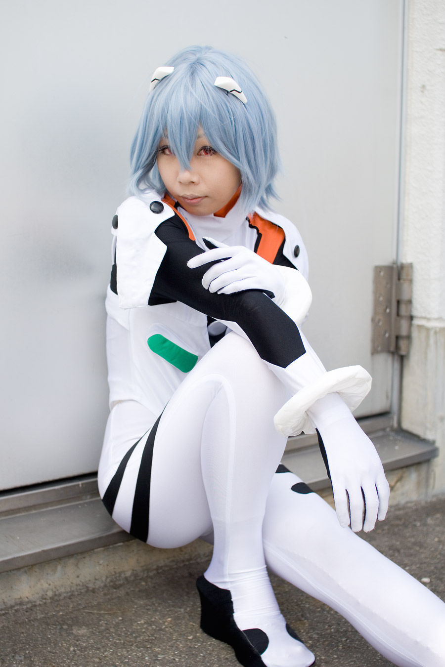 ayanami rei, katsuragi ebino, neon genesis evangelion, highres, photo (medium), blue hair, cosplay, mecha pilot suit, plugsuit (evangelion)