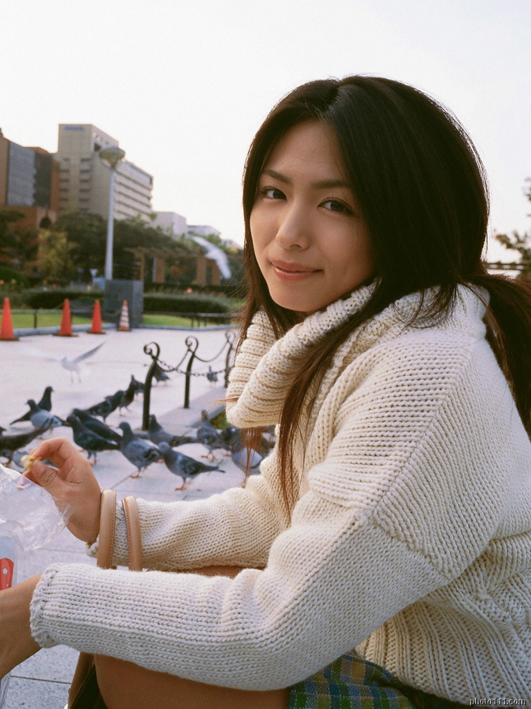 kawamura yuki, photo (medium), tagme, 1girl, asian, bird, female focus, looking at viewer, miniskirt, outdoors, pigeon, pleated skirt, skirt, solo, squatting, sweater