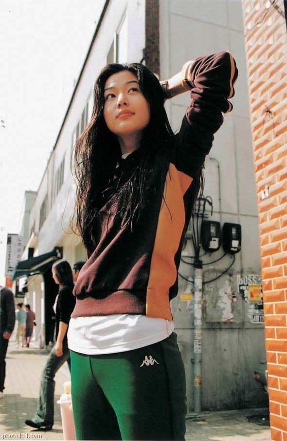 jun ji-hyun, photo (medium), tagme, running pants, shirt, t-shirt, warm-up jacket