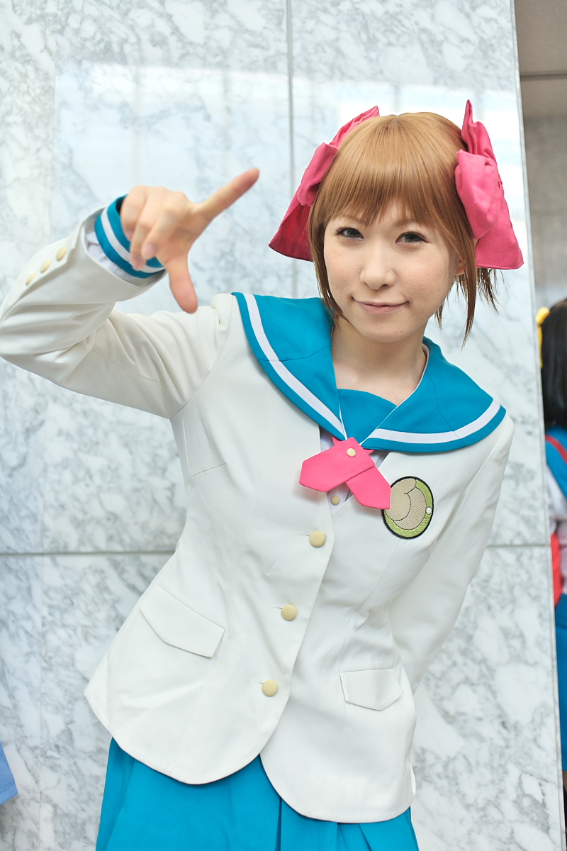 chippi, amami haruka, idolmaster, idolmaster (classic), highres, photo (medium), 1girl, amami haruka (cosplay), asian, blazer, blue eyes, bow, brown hair, color contacts, cosplay, female focus, hair bow, jacket, looking at viewer, sailor, school uniform, serafuku, short hair, smile, solo
