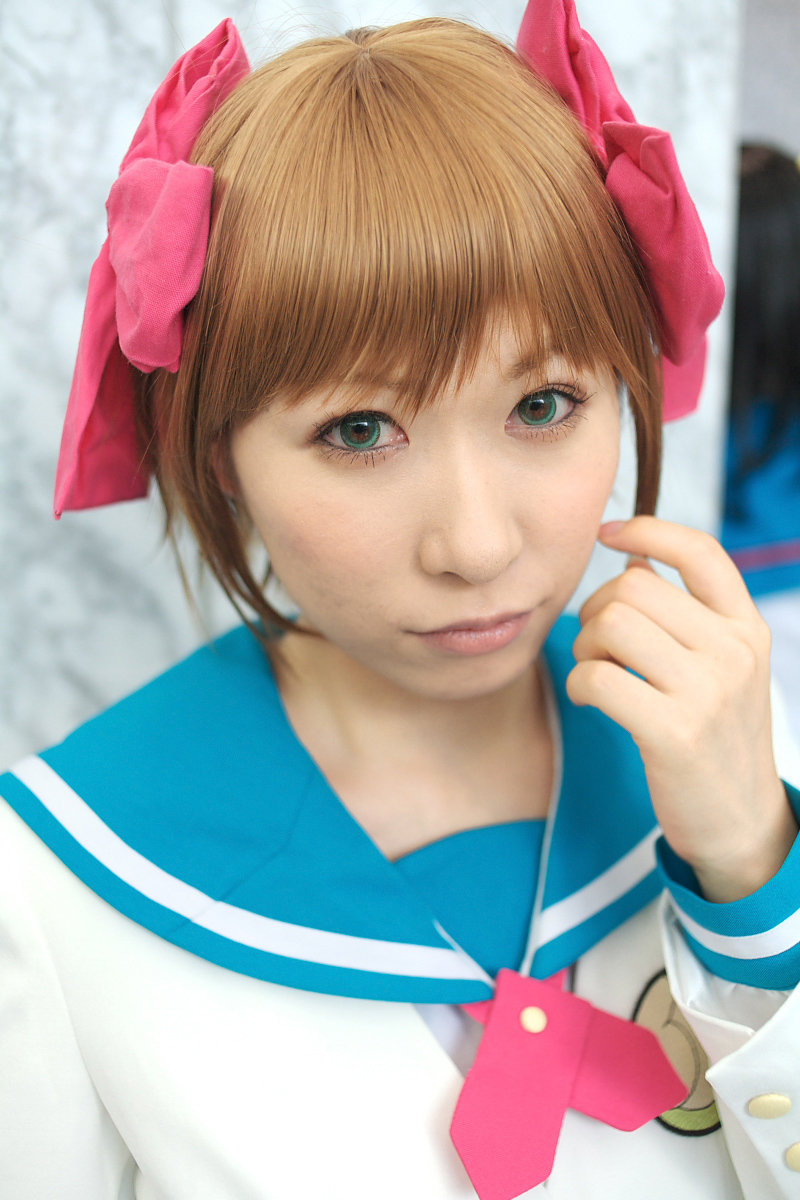 chippi, amami haruka, idolmaster, idolmaster (classic), highres, photo (medium), 1girl, amami haruka (cosplay), asian, blazer, blue eyes, bow, brown hair, color contacts, cosplay, female focus, hair bow, jacket, looking at viewer, sailor, school uniform, serafuku, short hair, solo