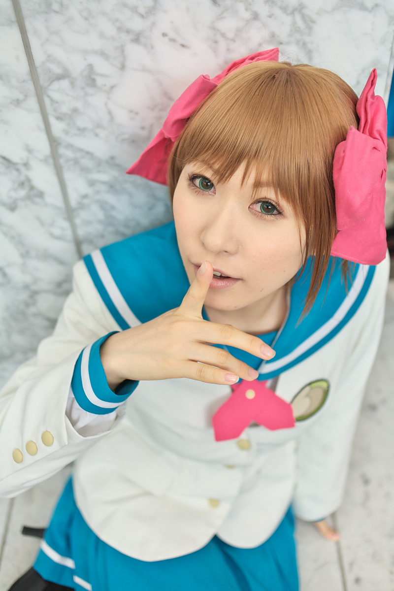 chippi, amami haruka, idolmaster, idolmaster (classic), highres, photo (medium), 1girl, amami haruka (cosplay), arm support, asian, black shoes, blazer, blue eyes, blurry, bow, brown hair, color contacts, cosplay, depth of field, female focus, from above, hair bow, jacket, looking at viewer, on floor, sailor, school uniform, serafuku, shoes, short hair, sitting, solo, yokozuwari