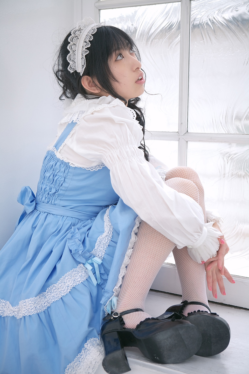 kawahara natsuki, fishnet legwear, highres, photo (medium), tagme, dress, fishnets, hairband
