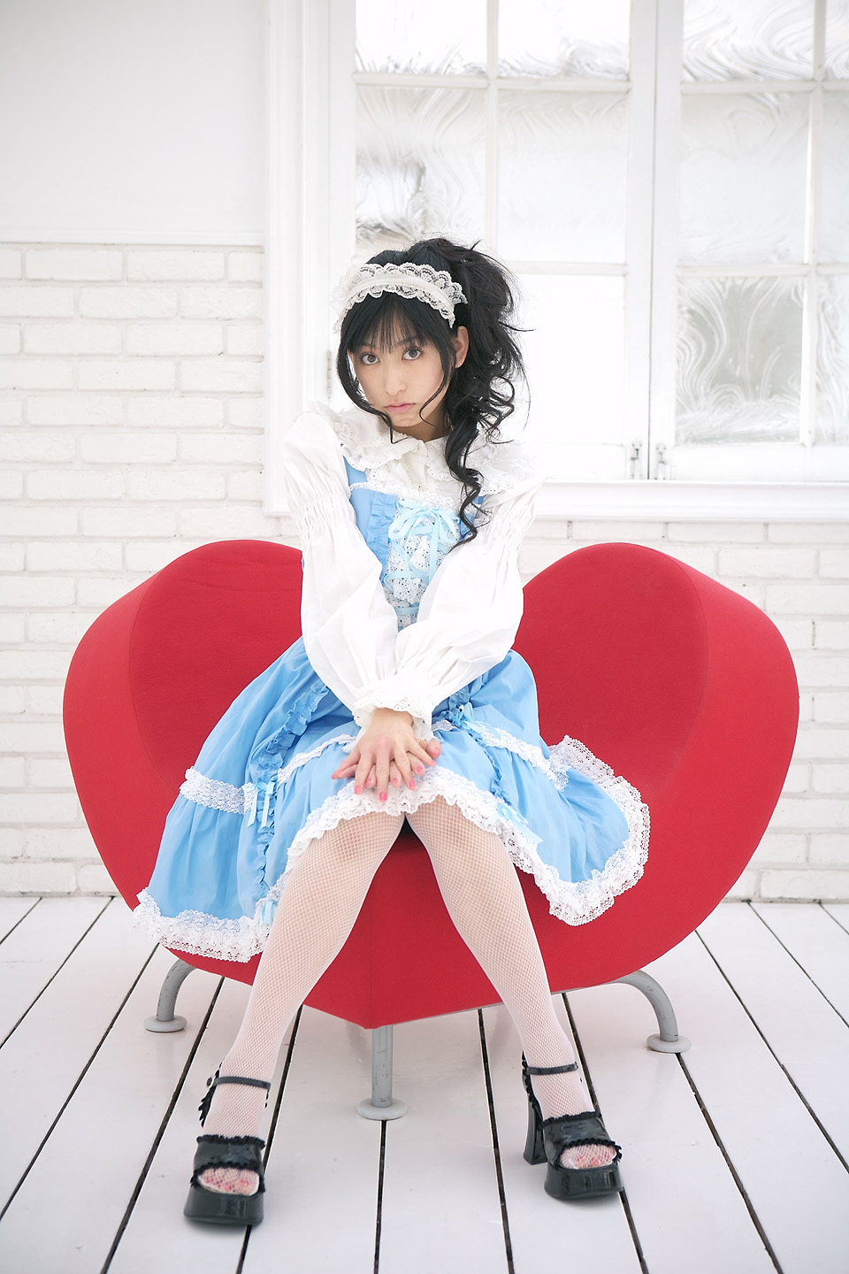 kawahara natsuki, fishnet legwear, highres, photo (medium), tagme, dress, fishnets, hairband