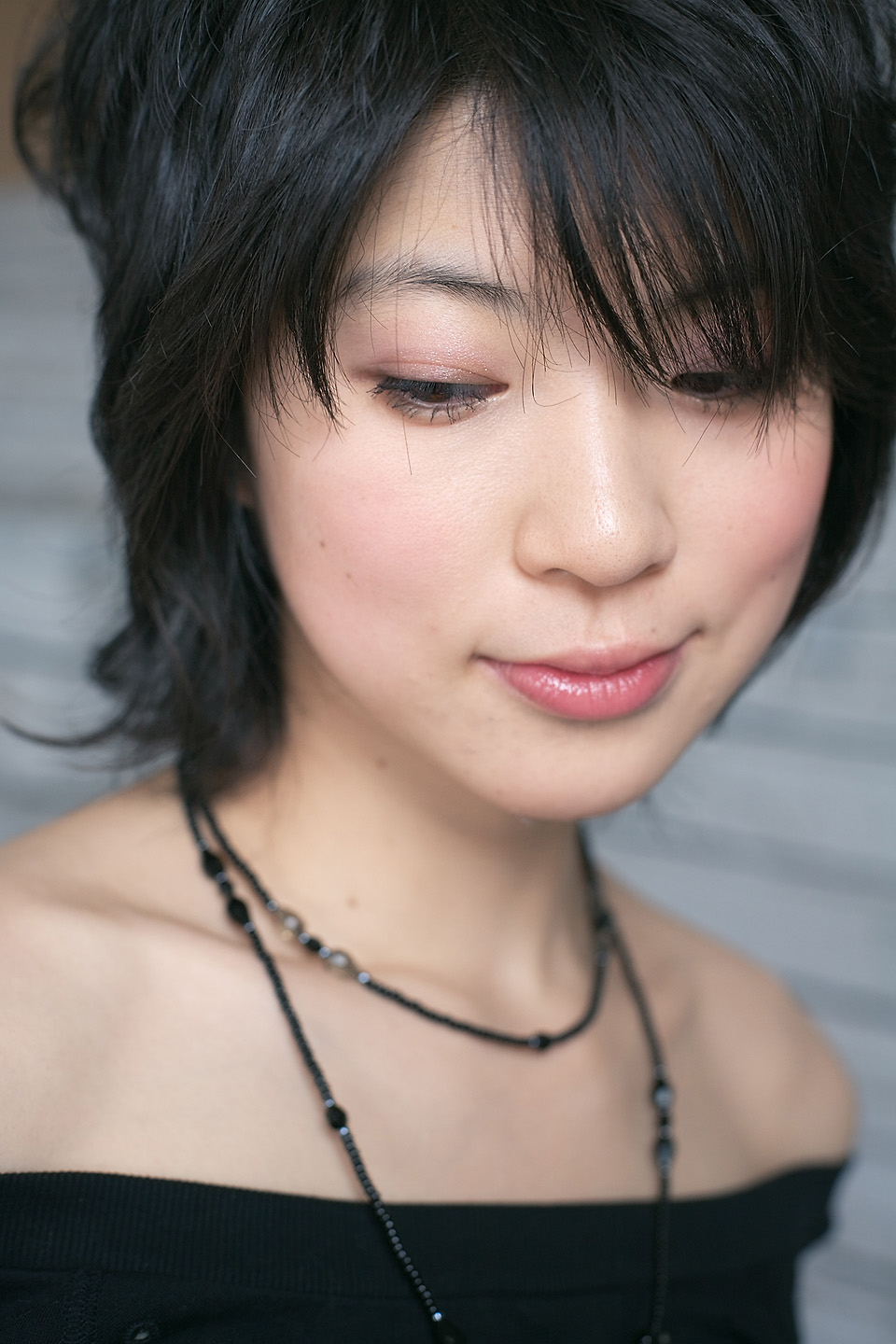 komiyama maki, highres, photo (medium), tagme, bare shoulders, sweater
