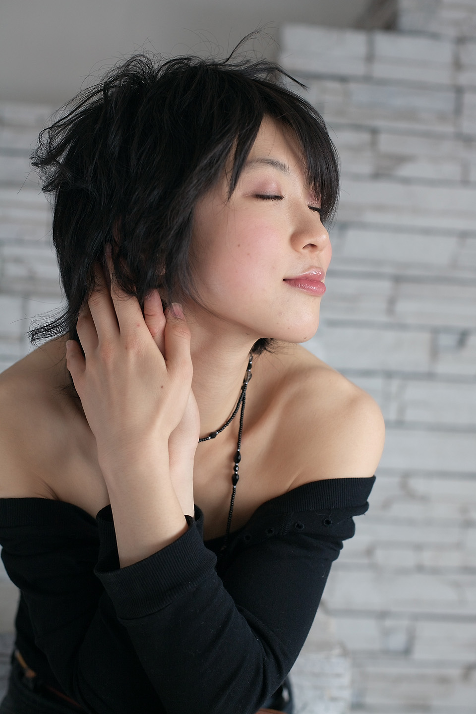 komiyama maki, highres, photo (medium), tagme, bare shoulders, sweater