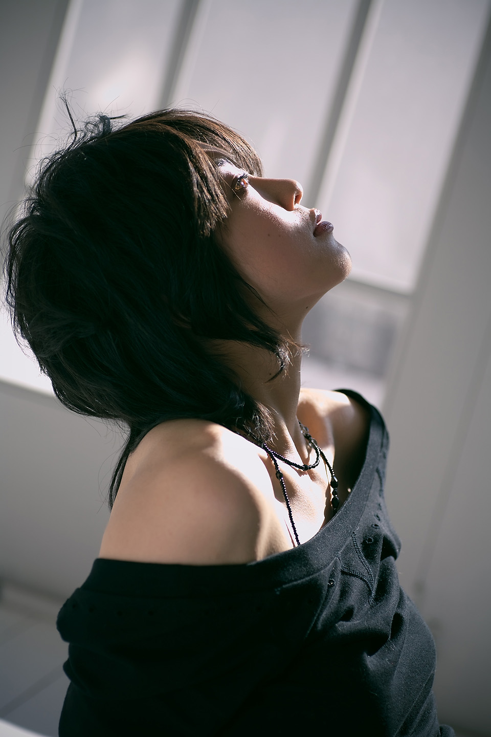komiyama maki, highres, photo (medium), tagme, bare shoulders, sweater