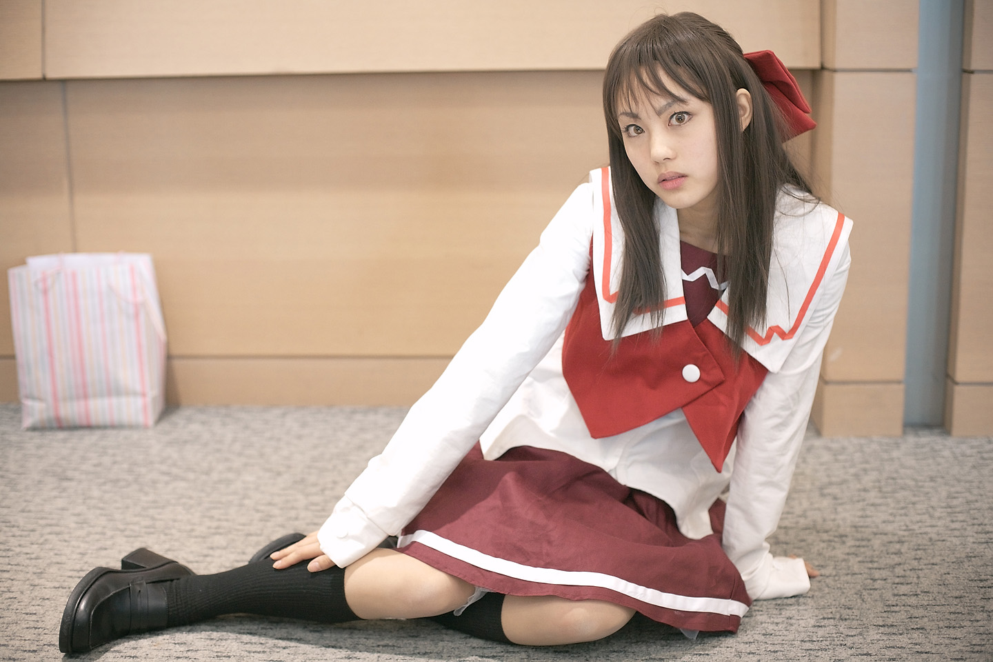 character request, photo (medium), source request, bow, cosplay, hair bow, kneehighs, sailor, school uniform, serafuku, socks