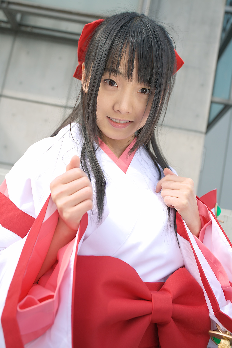 kurusugawa himeko, matsunaga ayaka, kannazuki no miko, highres, photo (medium), bow, cosplay, hair bow, japanese clothes, miko