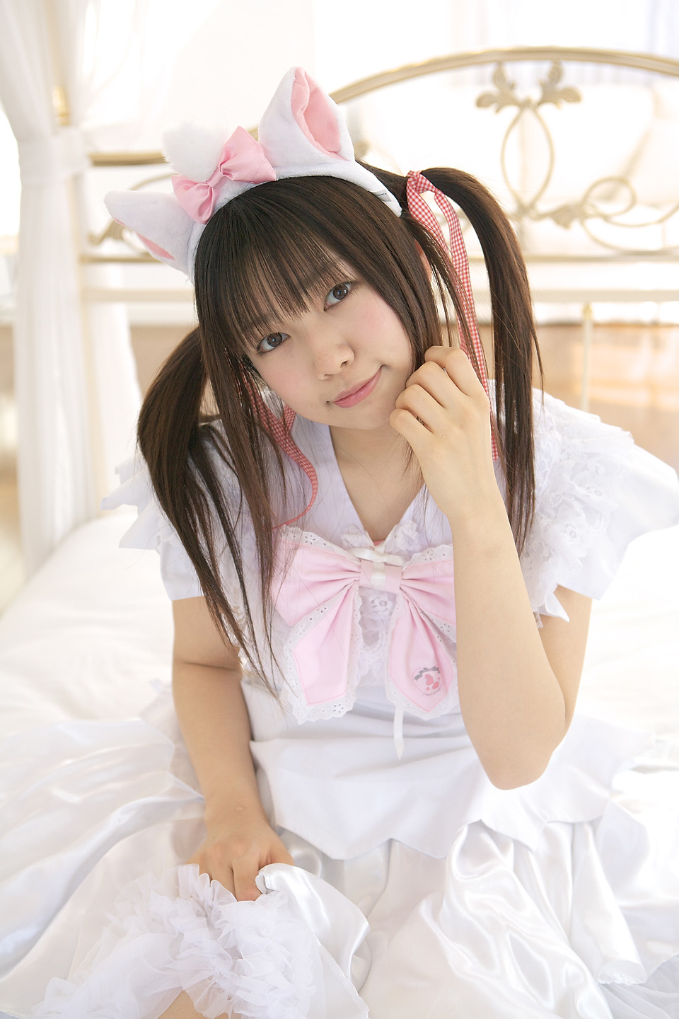 sakura yayoi, marie, highres, photo (medium), animal ears, aristocats, bed, cat ears, cosplay, dress, frilled dress, frills, lace, twintails