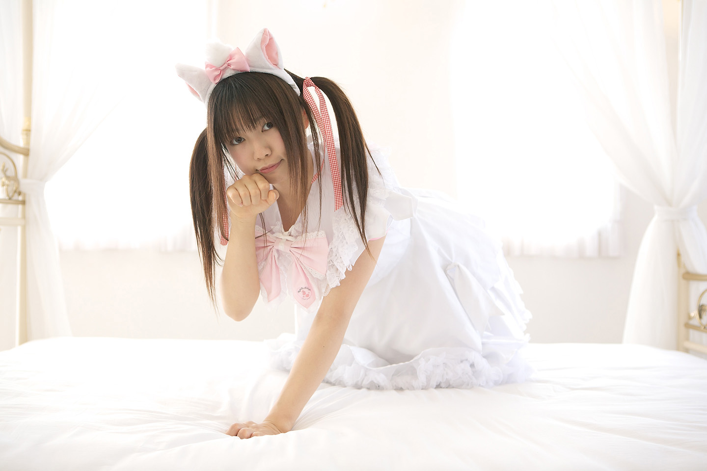 sakura yayoi, marie, photo (medium), animal ears, aristocats, bed, cat ears, cosplay, dress, frilled dress, frills, lace, twintails