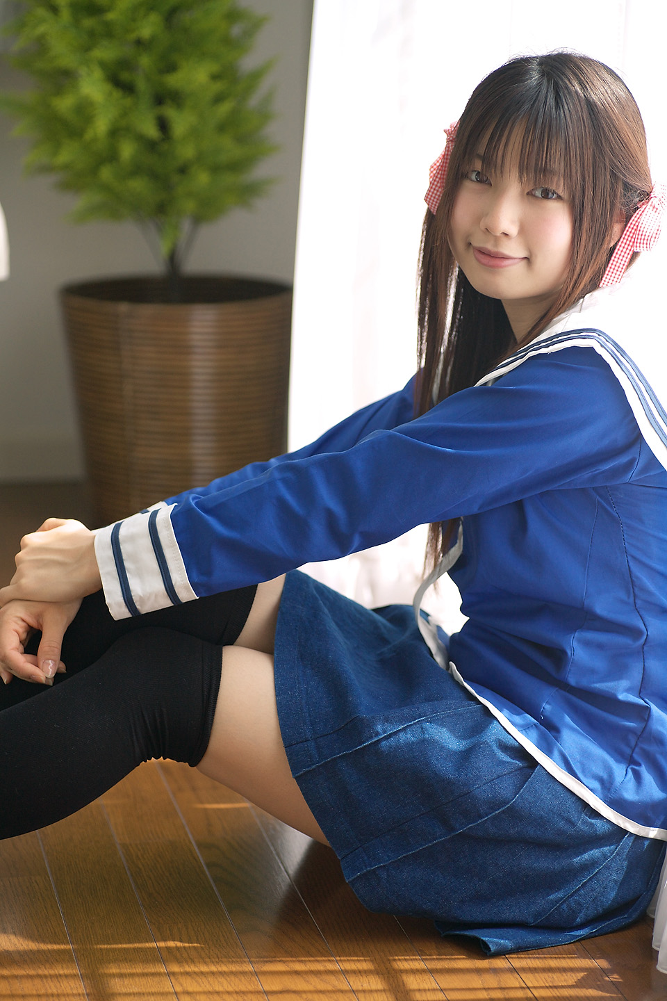 sakura yayoi, highres, photo (medium), cosplay, hair ribbon, ribbon, sailor, school uniform, serafuku, thighhighs, twintails, zettai ryouiki