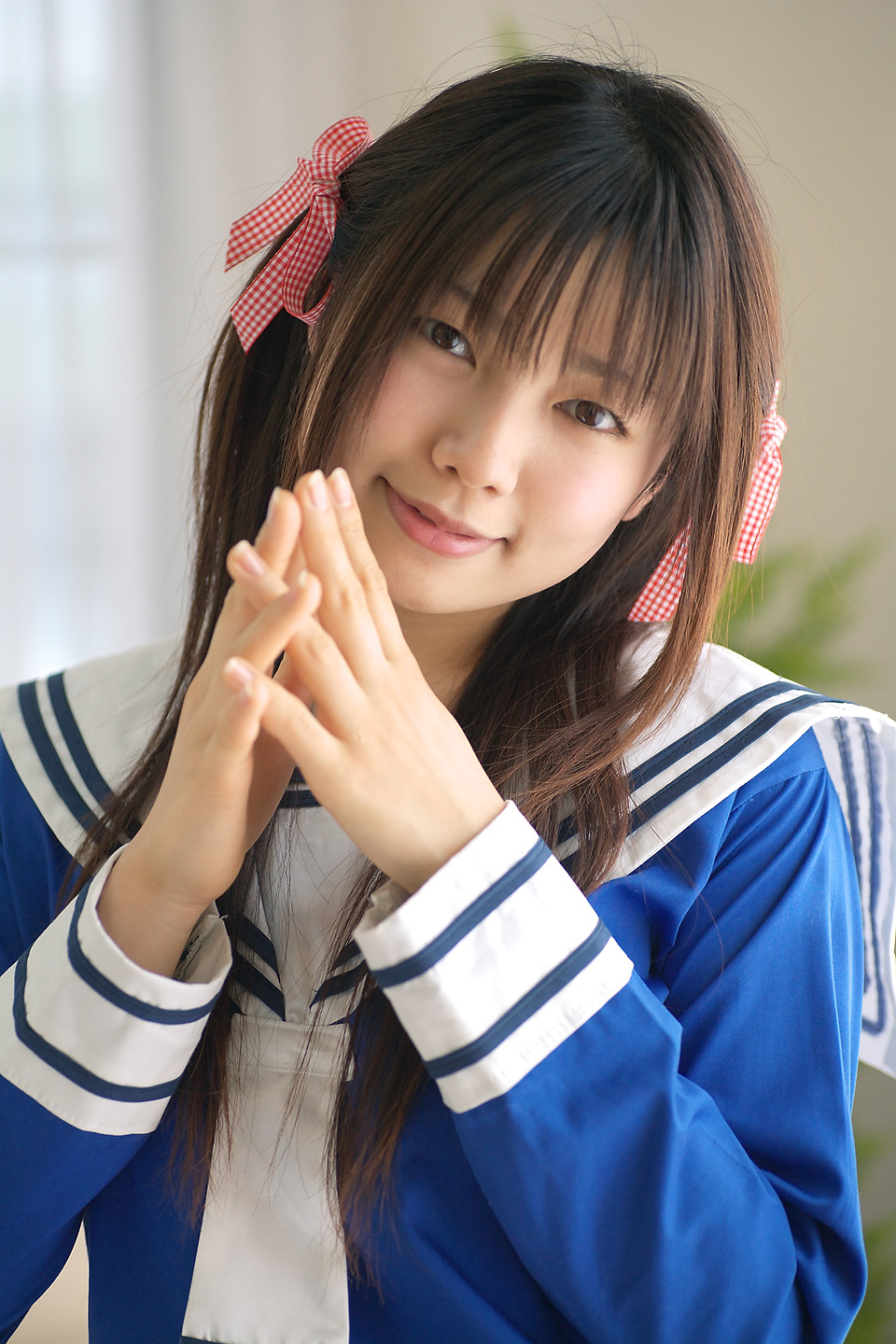 sakura yayoi, highres, photo (medium), cosplay, hair ribbon, ribbon, sailor, school uniform, serafuku, twintails