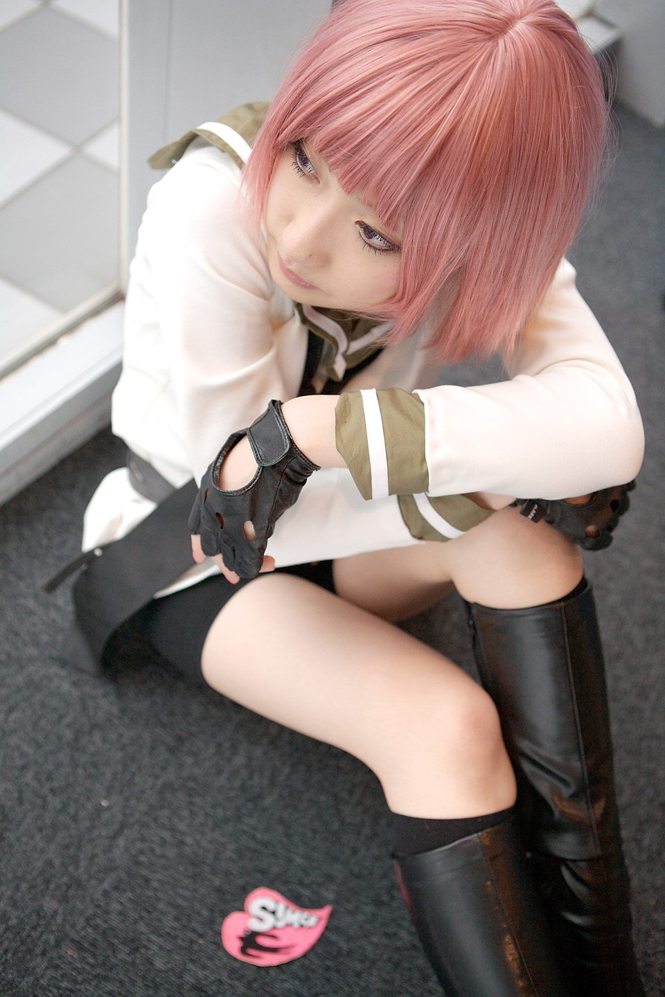kurosaki shihomu, simca, air gear, highres, photo (medium), belt, bike shorts, boots, cosplay, fingerless gloves, gloves, pink hair, sailor, school uniform, serafuku