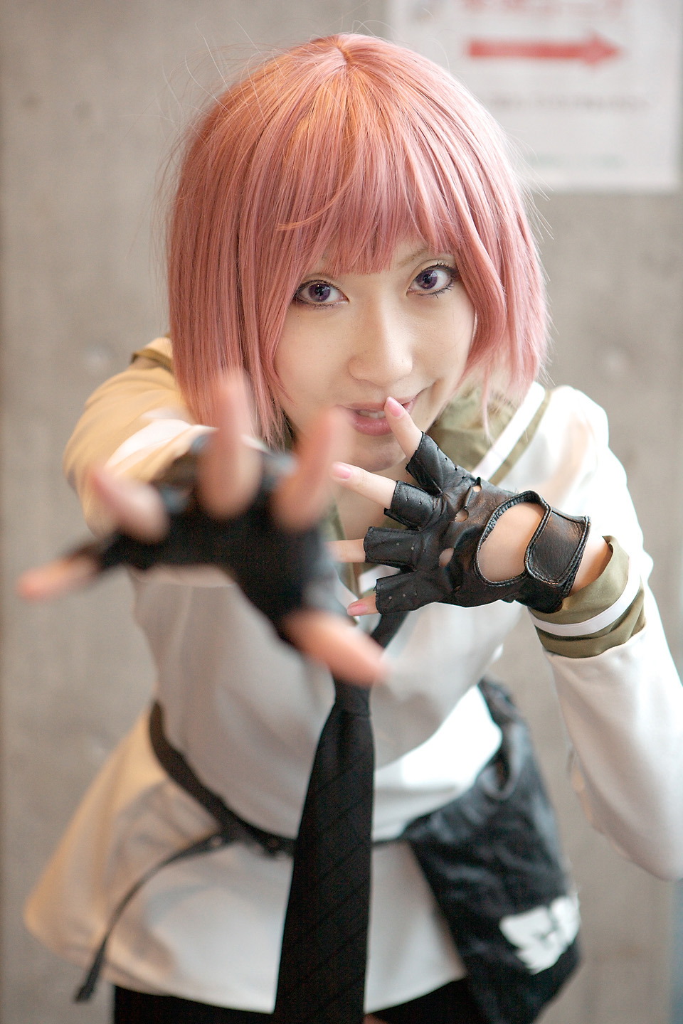 kurosaki shihomu, simca, air gear, highres, photo (medium), belt, bike shorts, cosplay, fingerless gloves, gloves, pink hair, sailor, school uniform, serafuku