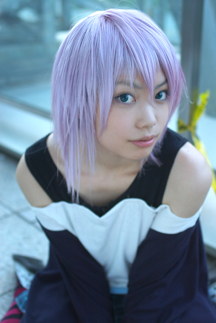 shirayuki mizore, rosario+vampire, striped, photo (medium), belt as garter, cosplay, kaieda kae, purple hair, tank top, thighhighs