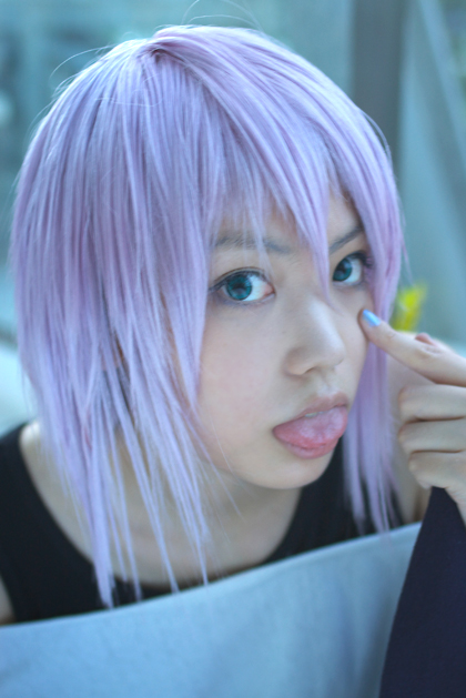 shirayuki mizore, rosario+vampire, photo (medium), belt as garter, cosplay, kaieda kae, purple hair, tank top