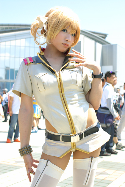 catherine blitzen, kobayakawa saiko (model), gundam, gundam 0079, gundam 0079 card builder, photo (medium), blonde hair, bow, cosplay, hair bow, microskirt, skirt, thighhighs, twintails, zettai ryouiki