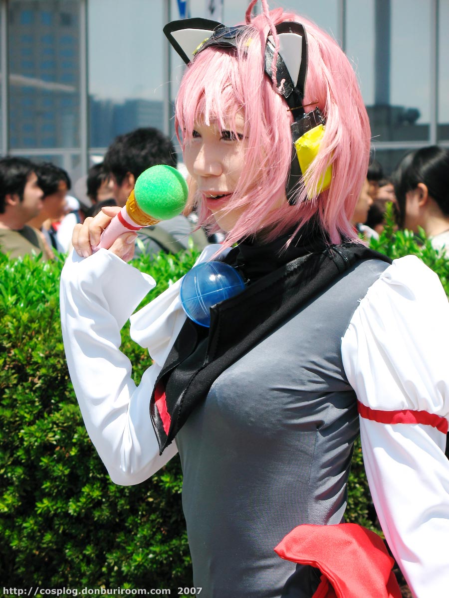 nanami akua, tempera sumi, moetan, highres, photo (medium), ahoge, animal ears, asian, cat ears, cosplay, microphone, pink hair