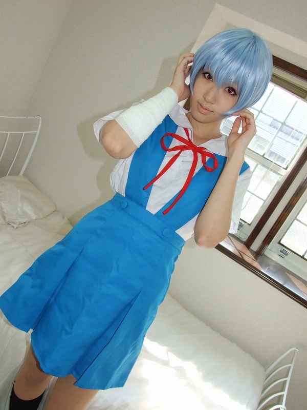 saya (cosplayer), ayanami rei, neon genesis evangelion, photo (medium), bandages, blue hair, cosplay, kneehighs, sailor, school uniform, serafuku, socks