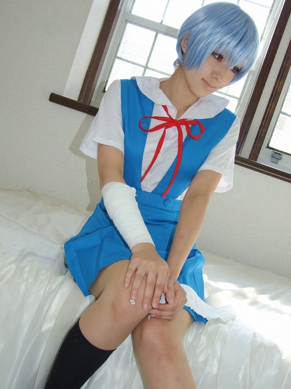 saya (cosplayer), ayanami rei, neon genesis evangelion, photo (medium), bandages, blue hair, cosplay, kneehighs, sailor, school uniform, serafuku, socks