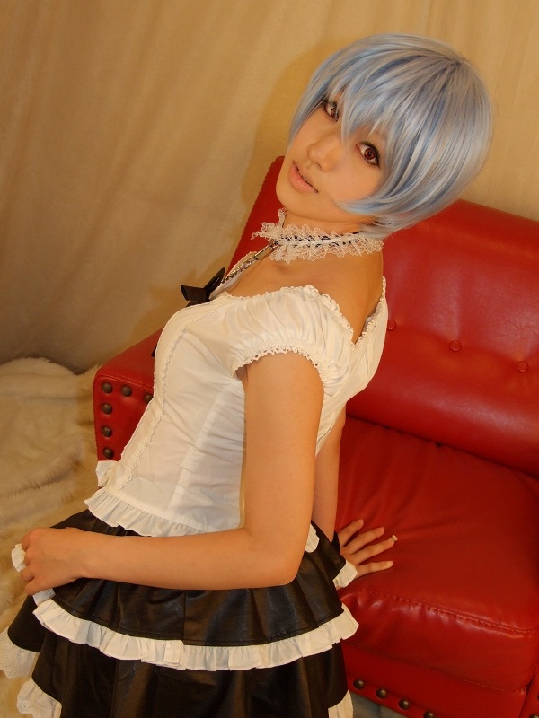 saya (cosplayer), ayanami rei, neon genesis evangelion, photo (medium), blue hair, cosplay, frills, lace, leash, red eyes
