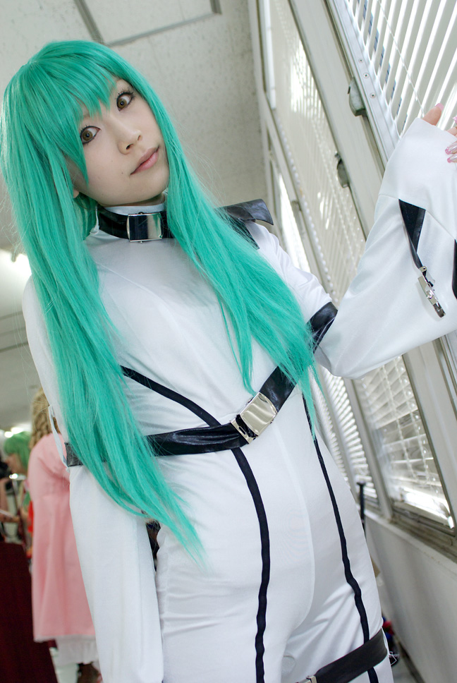 c.c., code geass, photo (medium), belt, cosplay, green hair, morimura pinku