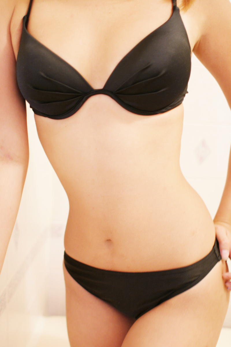 highres, photo (medium), tagme, ai, bikini, swimsuit