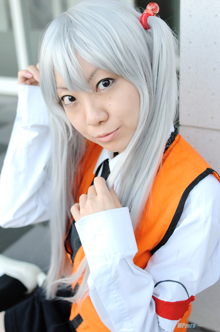 hoshino ruri, kidou senkan nadesico, silver hair, photo (medium), cosplay, kneehighs, nanahara mia, socks, twintails