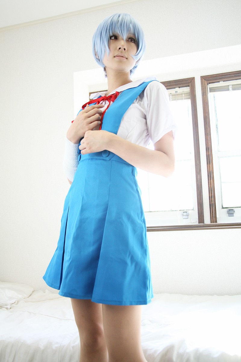 saya (cosplayer), ayanami rei, neon genesis evangelion, highres, photo (medium), bandages, blue hair, cosplay, sailor, school uniform, serafuku