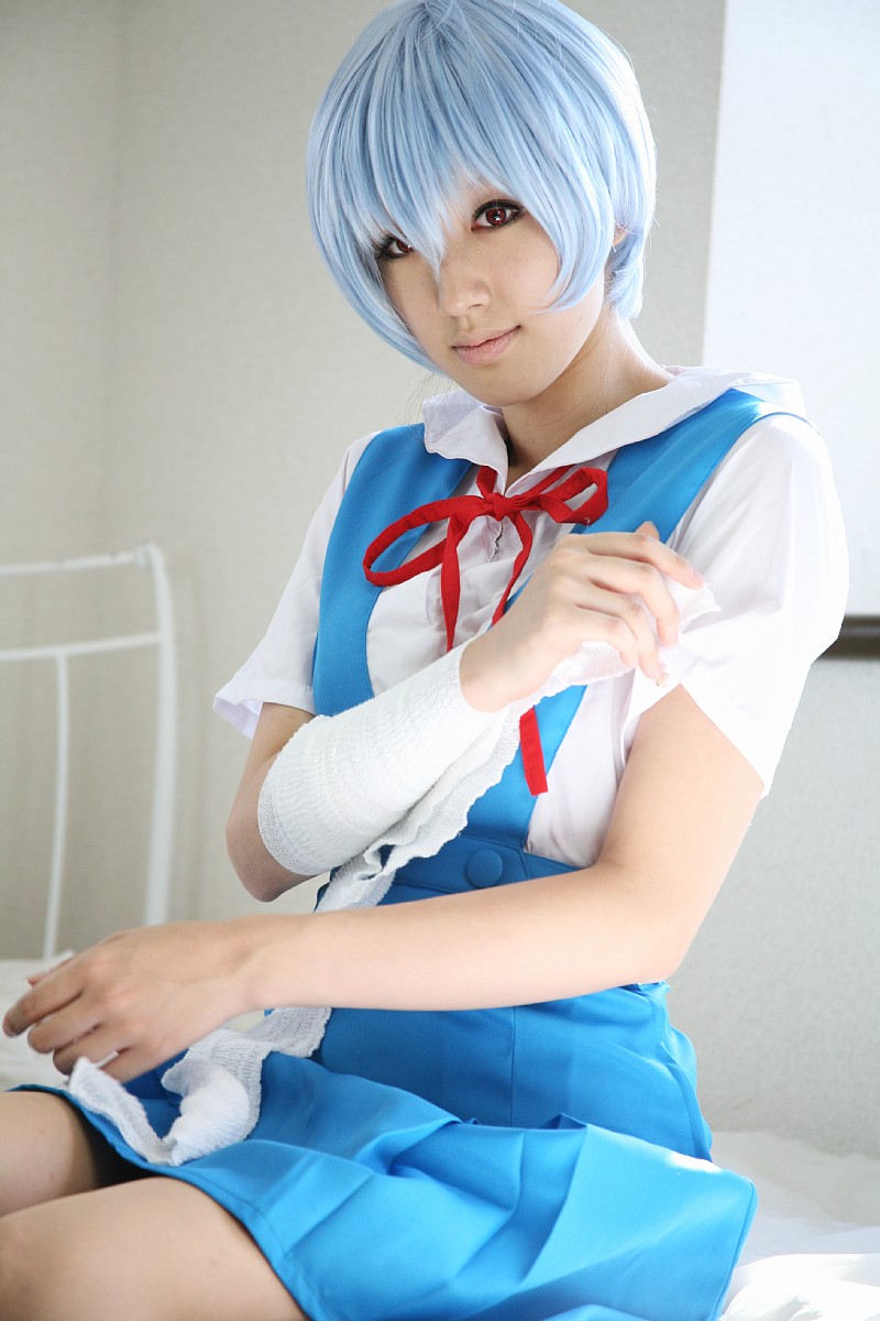 saya (cosplayer), ayanami rei, neon genesis evangelion, highres, photo (medium), bandages, blue hair, cosplay, sailor, school uniform, serafuku