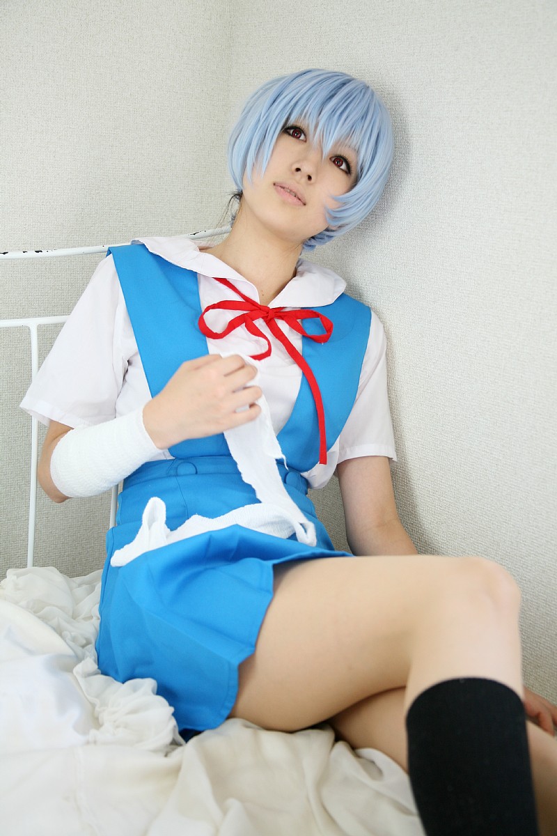 saya (cosplayer), ayanami rei, neon genesis evangelion, highres, photo (medium), bandages, blue hair, cosplay, kneehighs, sailor, school uniform, serafuku, socks
