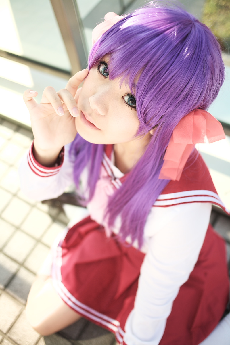 hiiragi kagami, lucky star, highres, photo (medium), cosplay, kanozaki shino, purple hair, sailor, school uniform, serafuku, socks, twintails