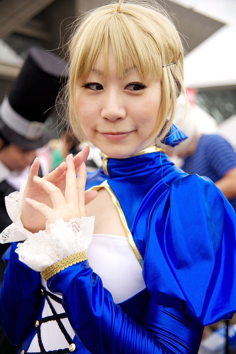 artoria pendragon (fate), kirekawa saku (model), saber (fate), fate/stay night, fate (series), highres, photo (medium), blonde hair, bow, braid, cosplay, hair bow