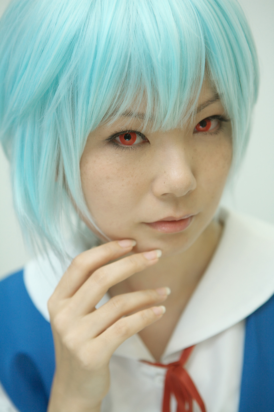 noriko, ayanami rei, neon genesis evangelion, highres, photo (medium), blue hair, cosplay, red eyes, sailor, school uniform, serafuku