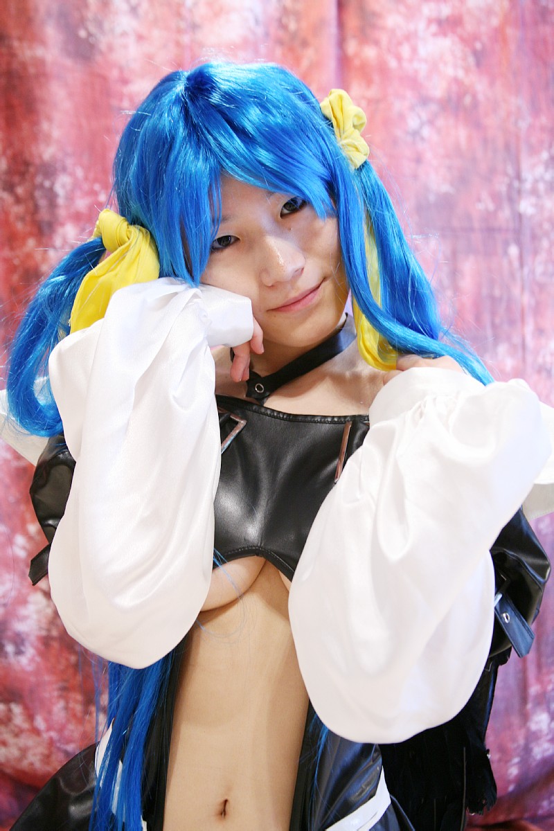 dizzy (guilty gear), kabura hitori (model), arc system works, guilty gear, highres, photo (medium), blue hair, boots, breasts, cosplay, midriff, thighhighs, twintails, underboob