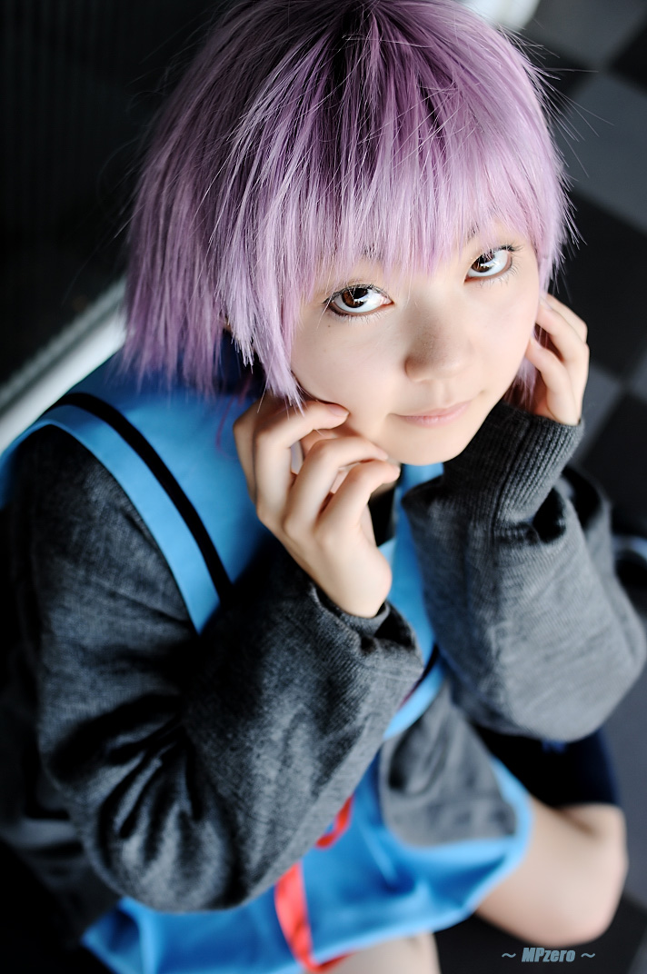 maisaki ririka (model), nagato yuki, suzumiya haruhi no yuuutsu, photo (medium), cardigan, cosplay, kneehighs, purple hair, sailor, school uniform, serafuku, socks