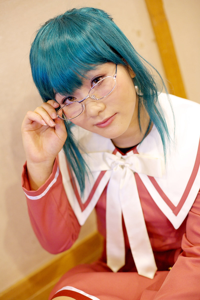 hiratsuka yuki (model), character request, highres, photo (medium), source request, cosplay, glasses, green hair, sailor, school uniform, serafuku